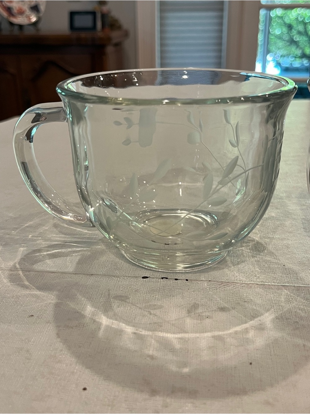 Vintage Princess House floral etched glass large cappuccino mug set. Set of 2 - Picture 2 of 8